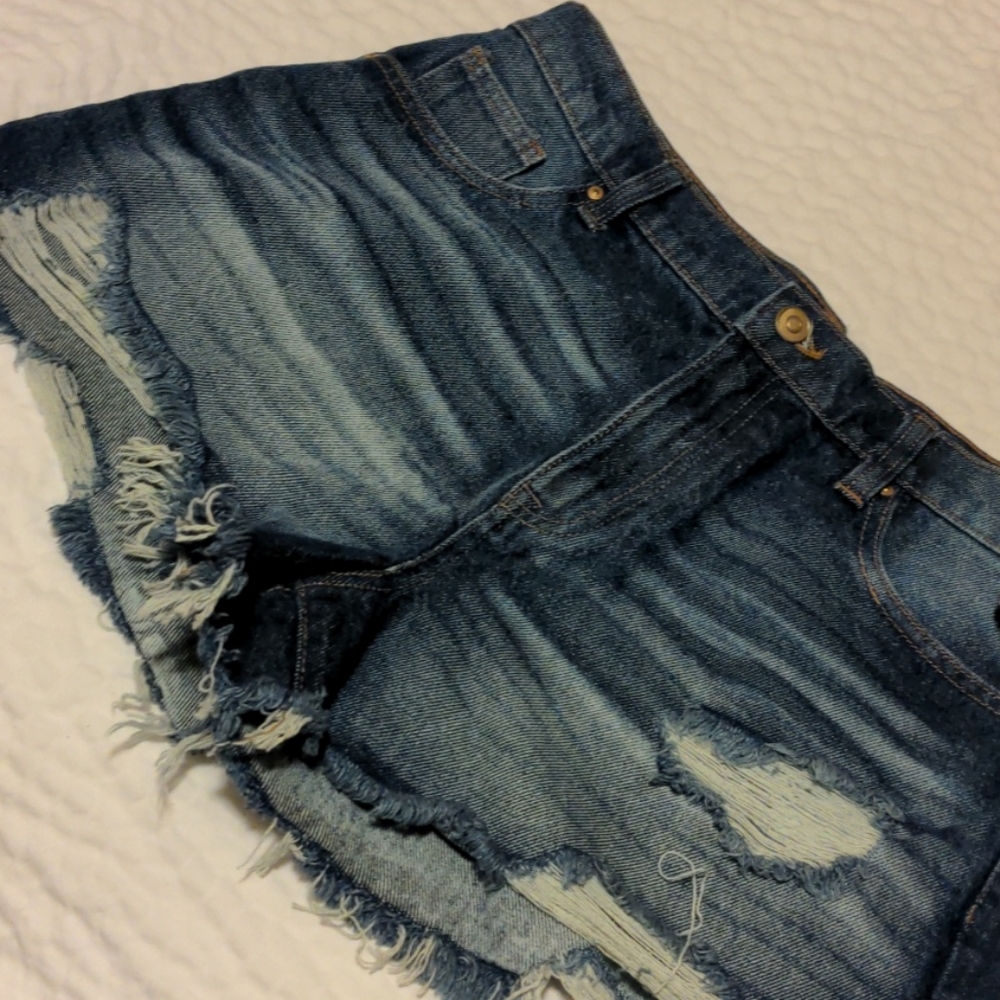 NWT No Boundaries jean shorts